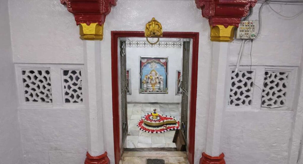 mankameshwar mahadev temple sehore india