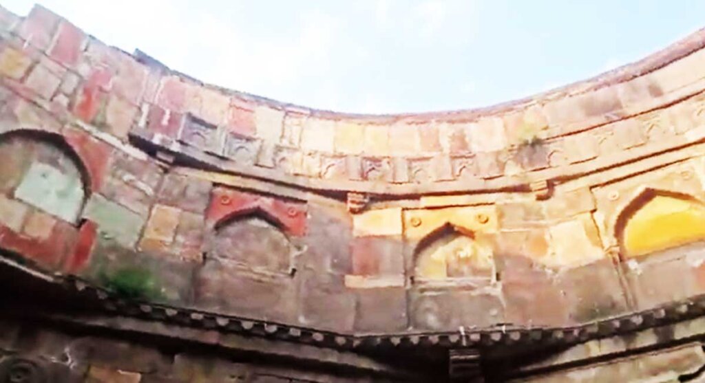 rani roopmati baz bahadur tomb sarangpur rajgarh madhya pradesh