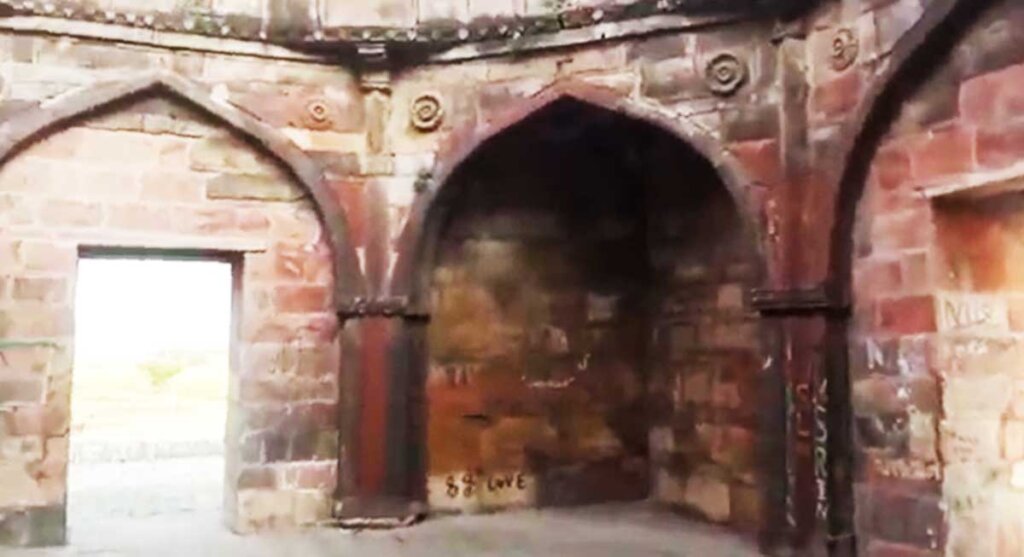 rani roopmati baz bahadur tomb sarangpur rajgarh mp