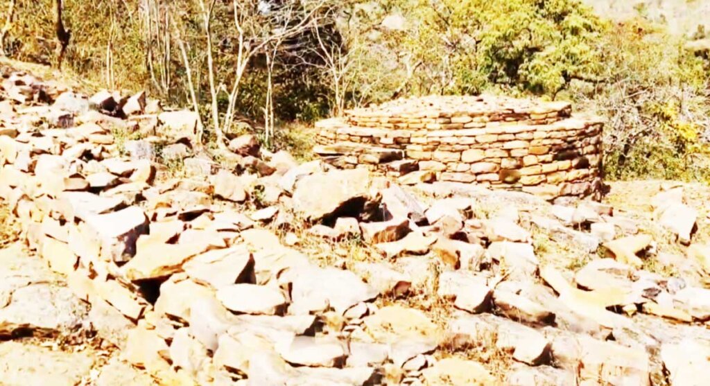 saru maru caves sehore