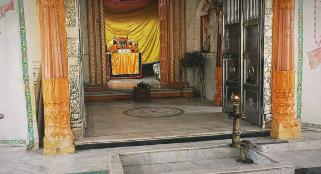 shrinathji ka bada mandir rajgarh mp