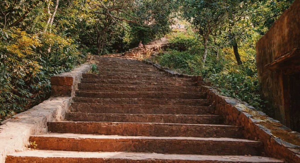 tapkeshwar mahadev temple sehore bharat