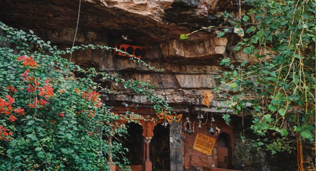 tapkeshwar mahadev temple sehore india